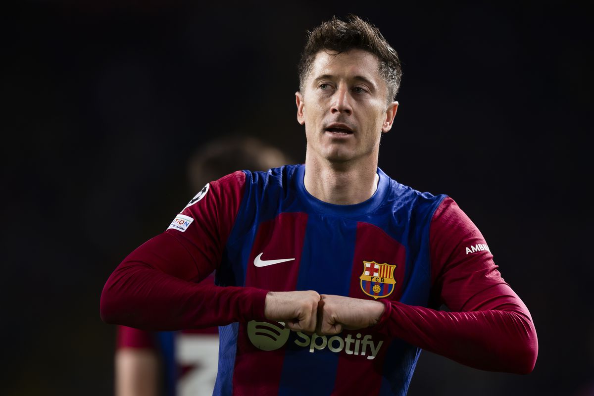 Terungkap, Ini Alasan Xavi Ingin Lepas Robert Lewandowski