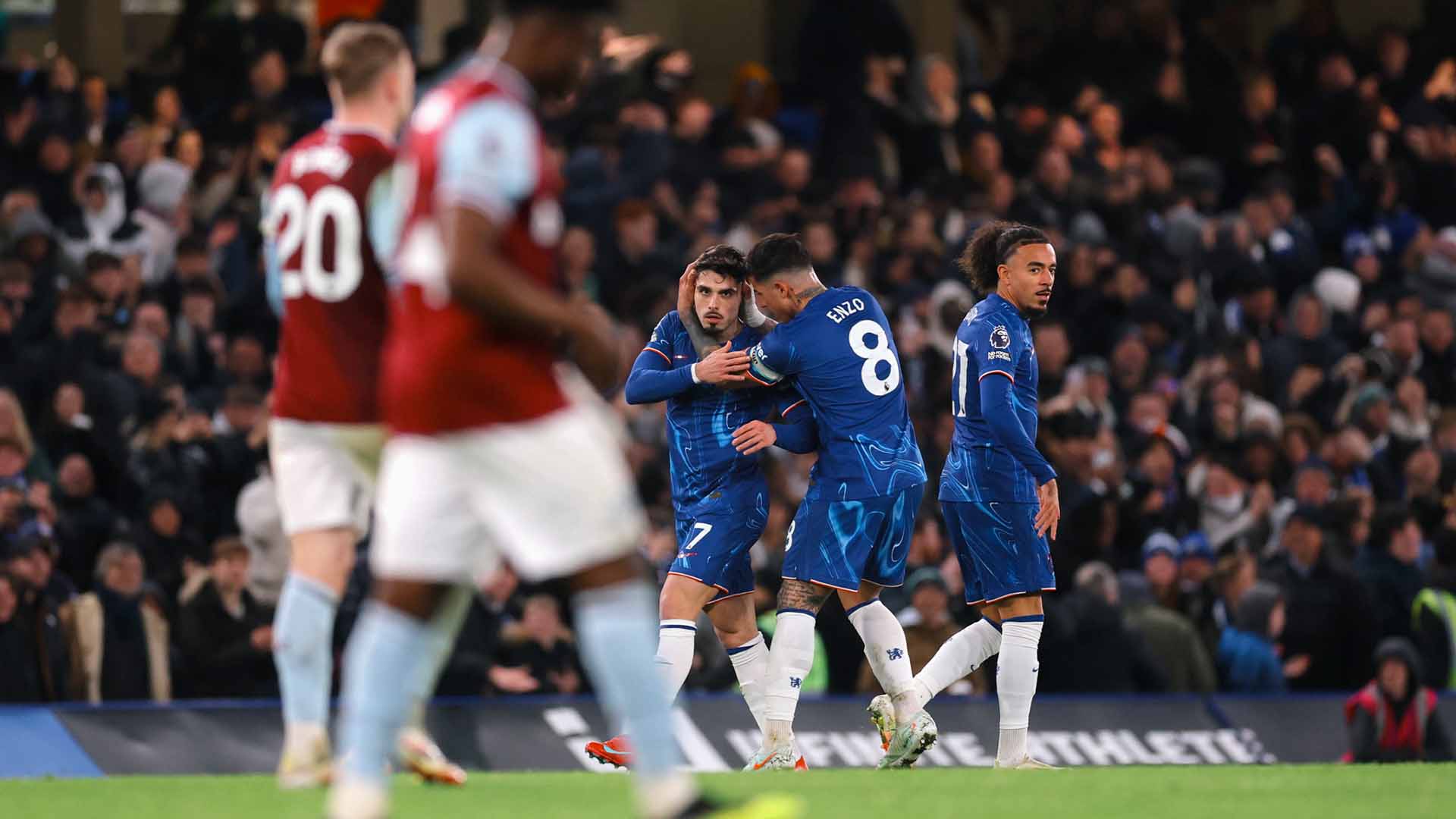 Chelsea Menang Comeback 2-1 atas West Ham