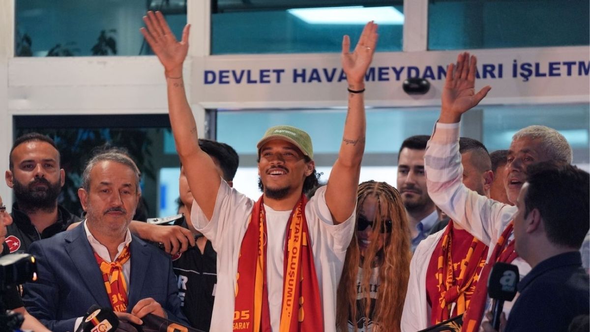 CHÍNH THỨC: Leroy Sane Gia Nhập Galatasaray