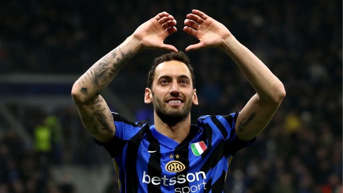 Hakan Calhanoglu Jadi Rebutan Galatasaray dan Al-Hilal