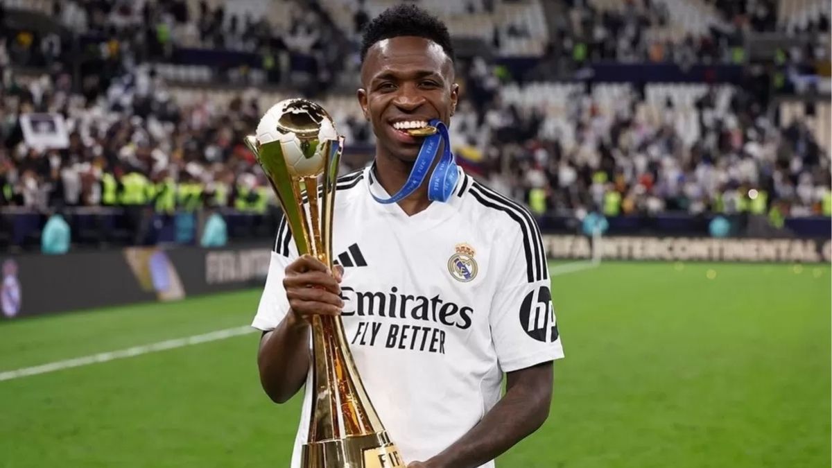 Kontrak Masih Mandek, Masa Depan Vini Jr di Madrid Gantung