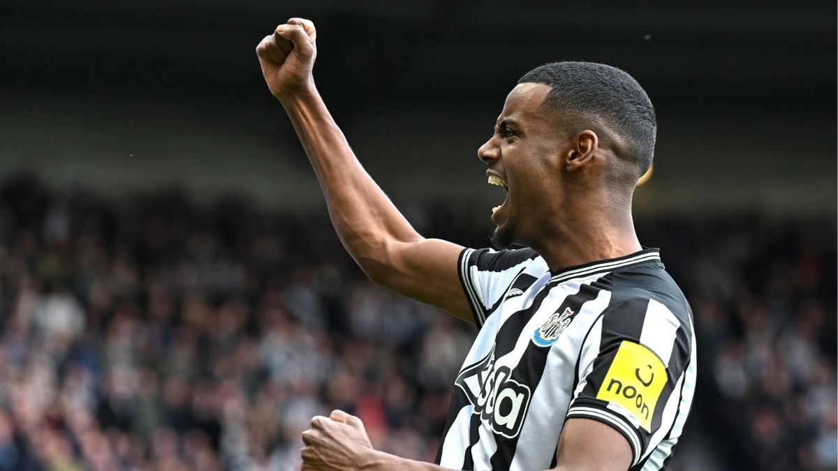 Alexander Isak Dikabarkan Ingin Tinggalkan Newcastle, Liverpool Siaga