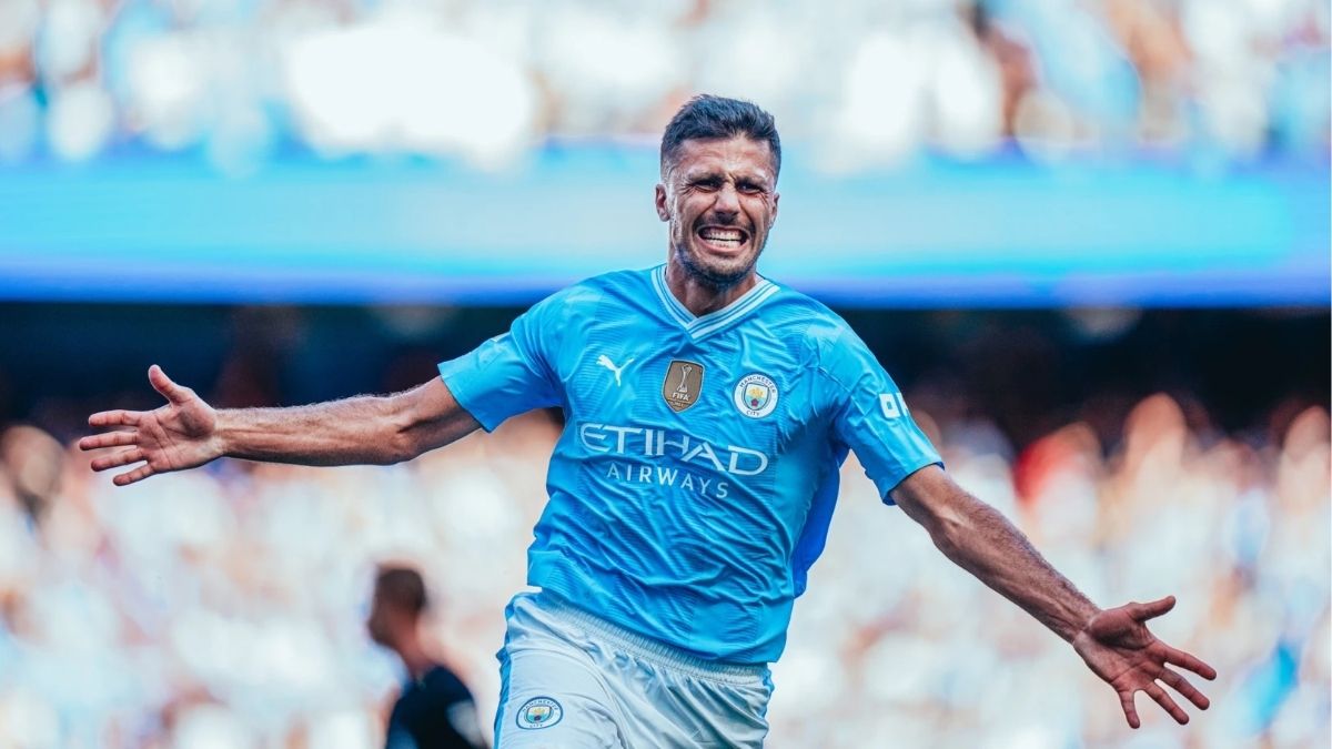 Manchester City Chuẩn Bị Hợp Đồng Khủng Để Giữ Chân Rodri Trước Sự Dòm Ngó Từ Real Madrid