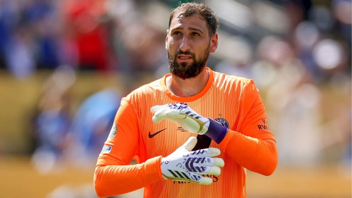 PSG Signs New Goalkeeper, Asks Donnarumma to Leave