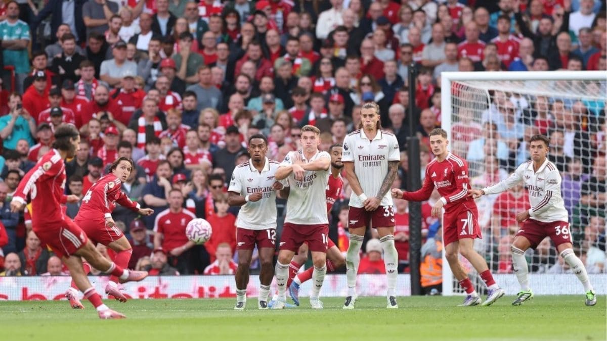 Tendangan Bebas Szoboszlai Antar Liverpool Tumbangkan Arsenal