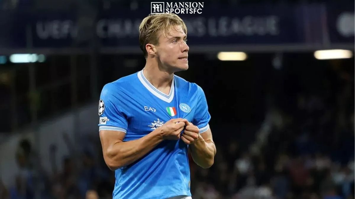 Hojlund Bawa Napoli Raih Kemenangan Perdana di Liga Champions