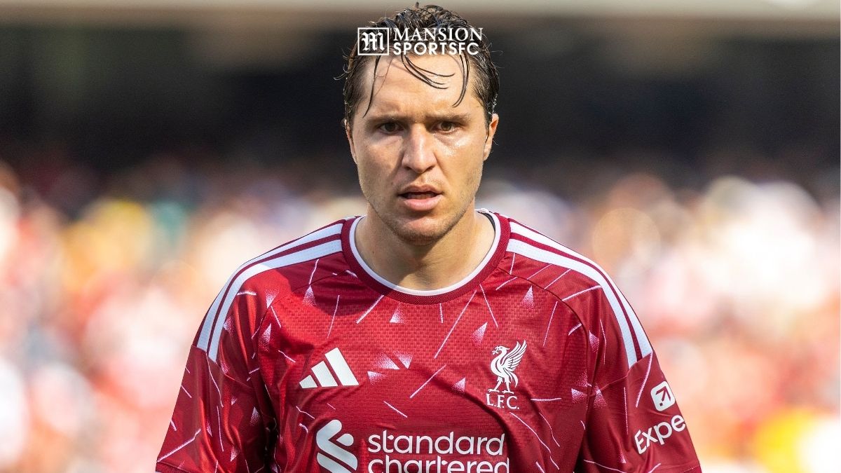 Bị gạch tên khỏi đội hình, sếp Liverpool đưa ra tối hậu thư cứng rắn với Chiesa