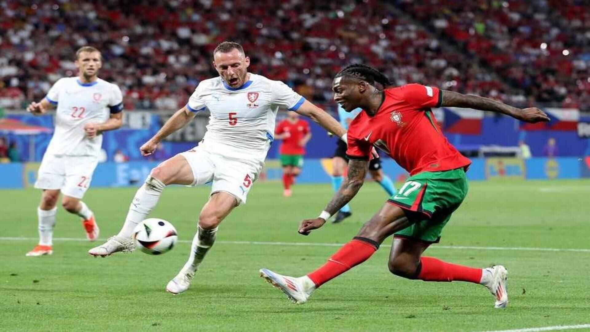 Euro 2024: Saran Legenda AC Milan untuk Performa Rafael Leao di Timnas Portugal