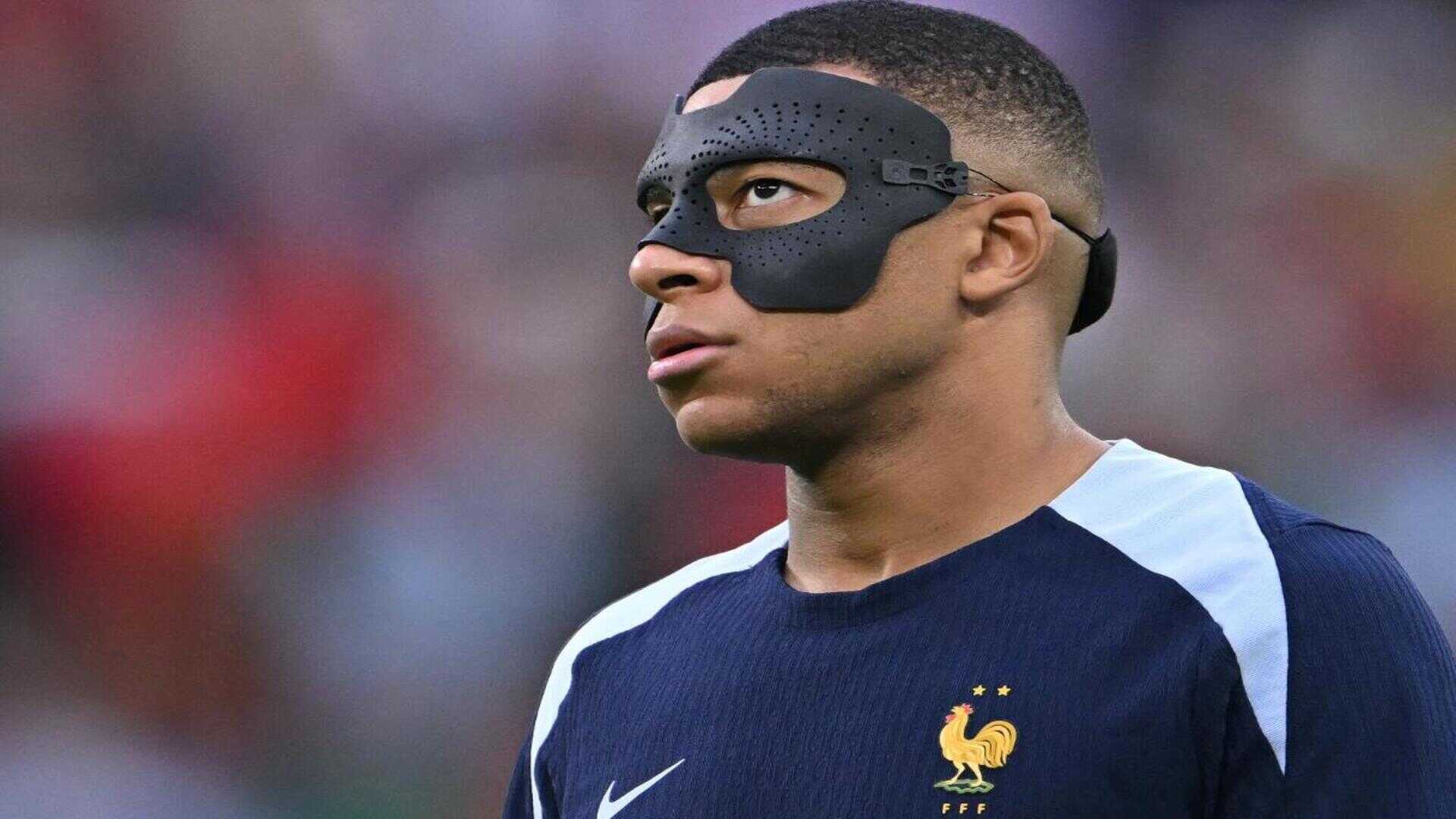 Kylian Mbappe Dituding Terlalu Ingin Bermain Seperti Neymar