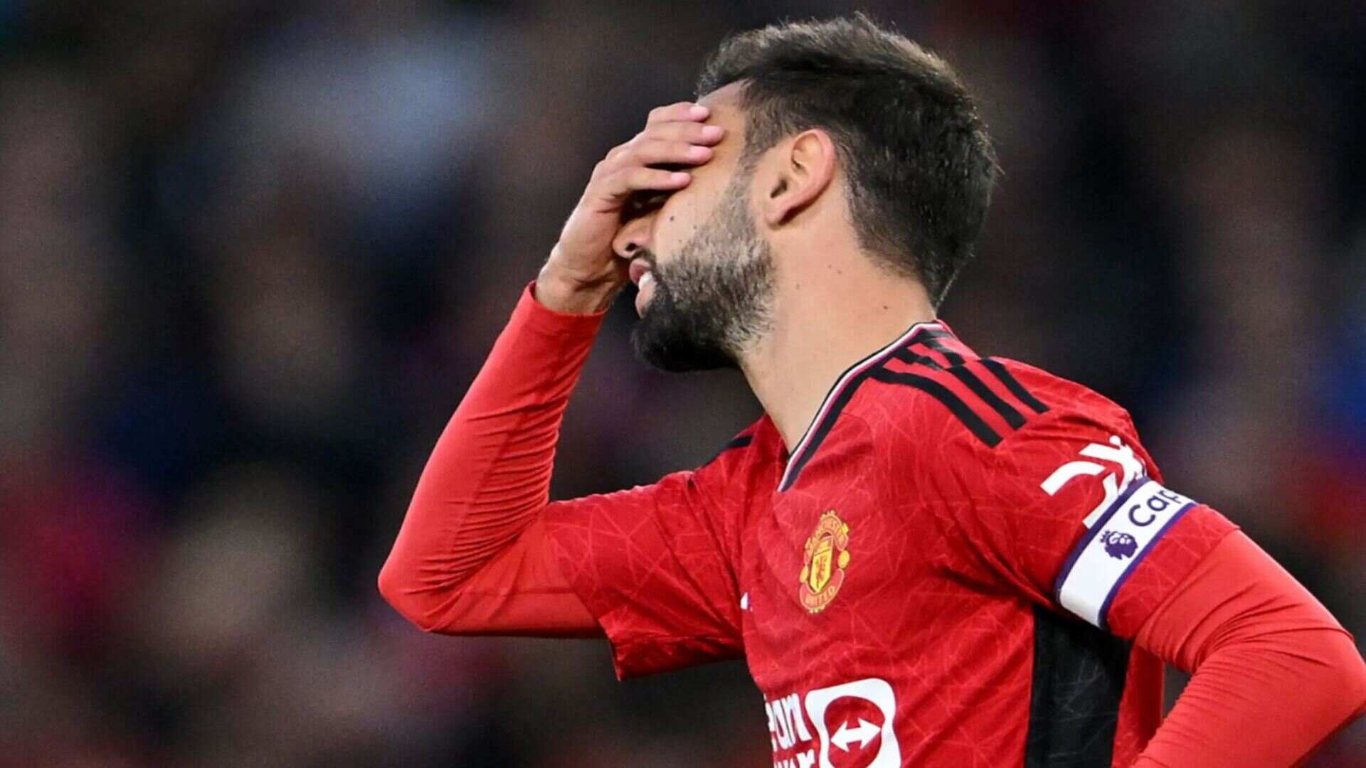 Bruno Fernandes Dinilai Terlalu Banyak Mengeluh