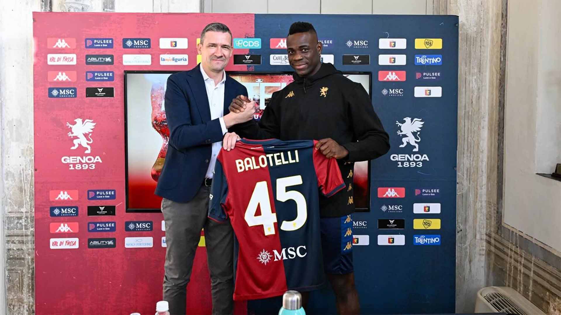 Mario Balotelli Kembali ke Serie A dengan Gabung Bersama Genoa