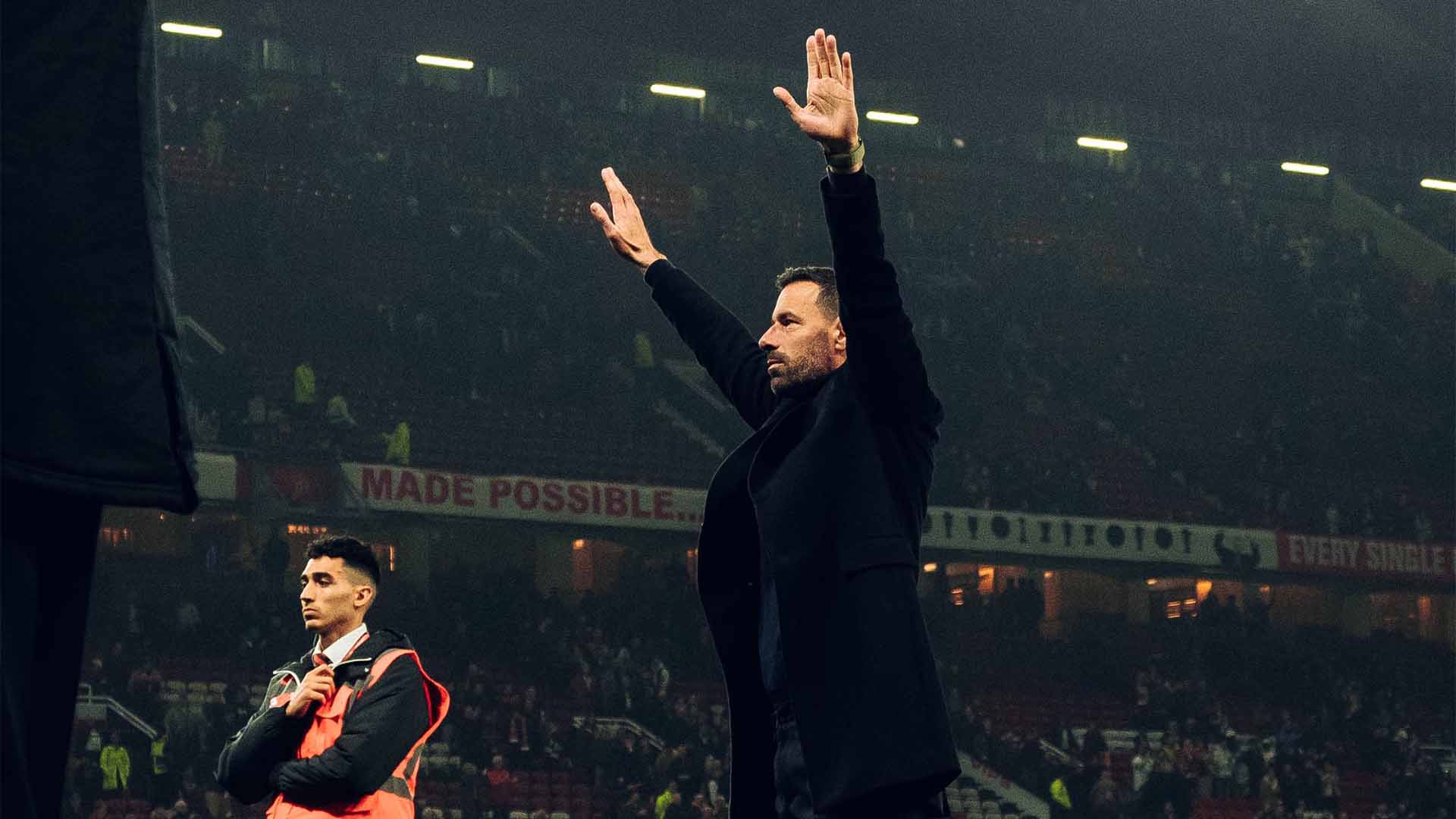 Van Nistelrooy Bertekad Lanjut Jadi Asisten Bersama Pelatih Baru Man United