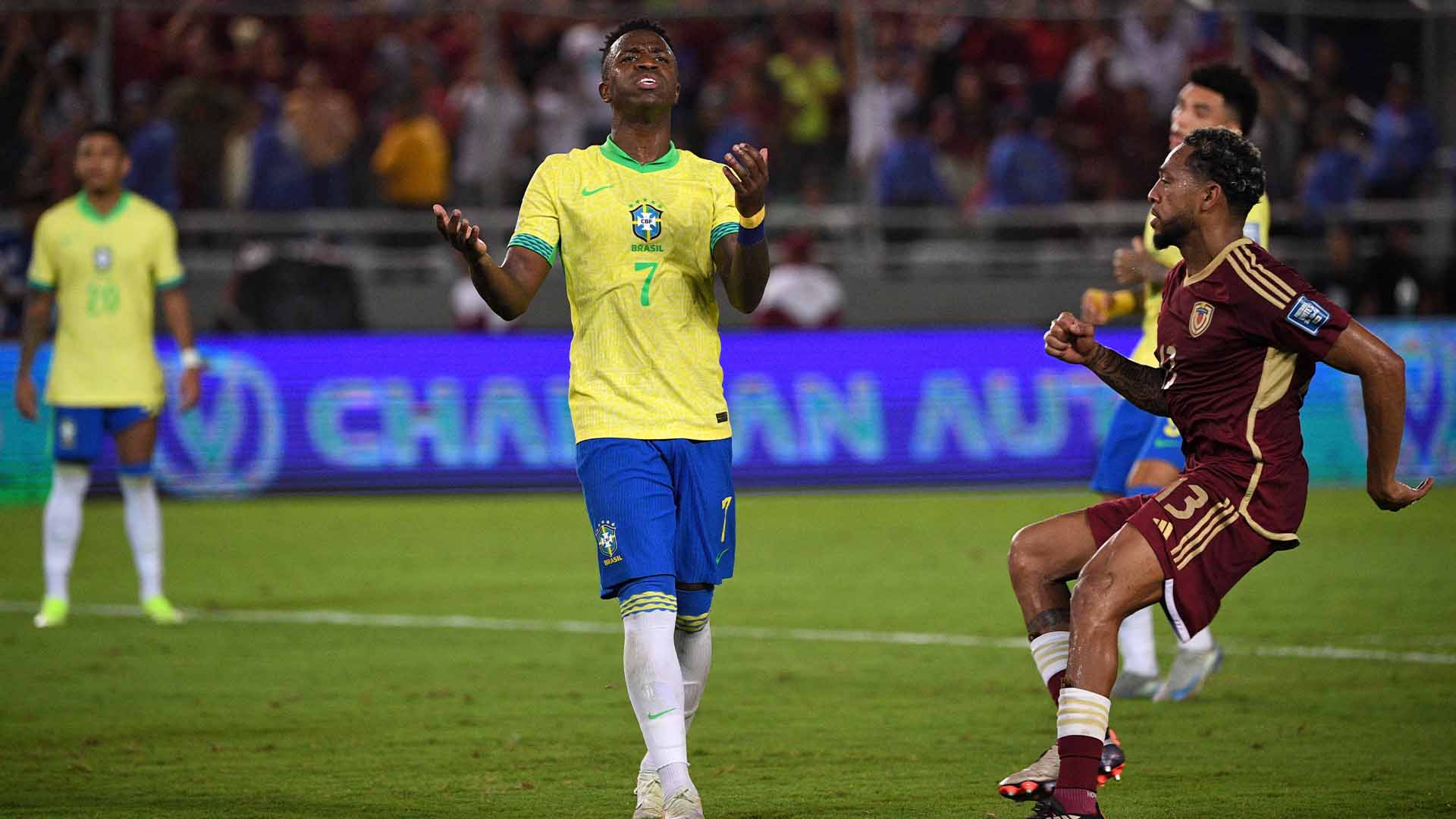 Vinicius Gagal Penalti, Brasil Ditahan Imbang 1-1 oleh Venezuela