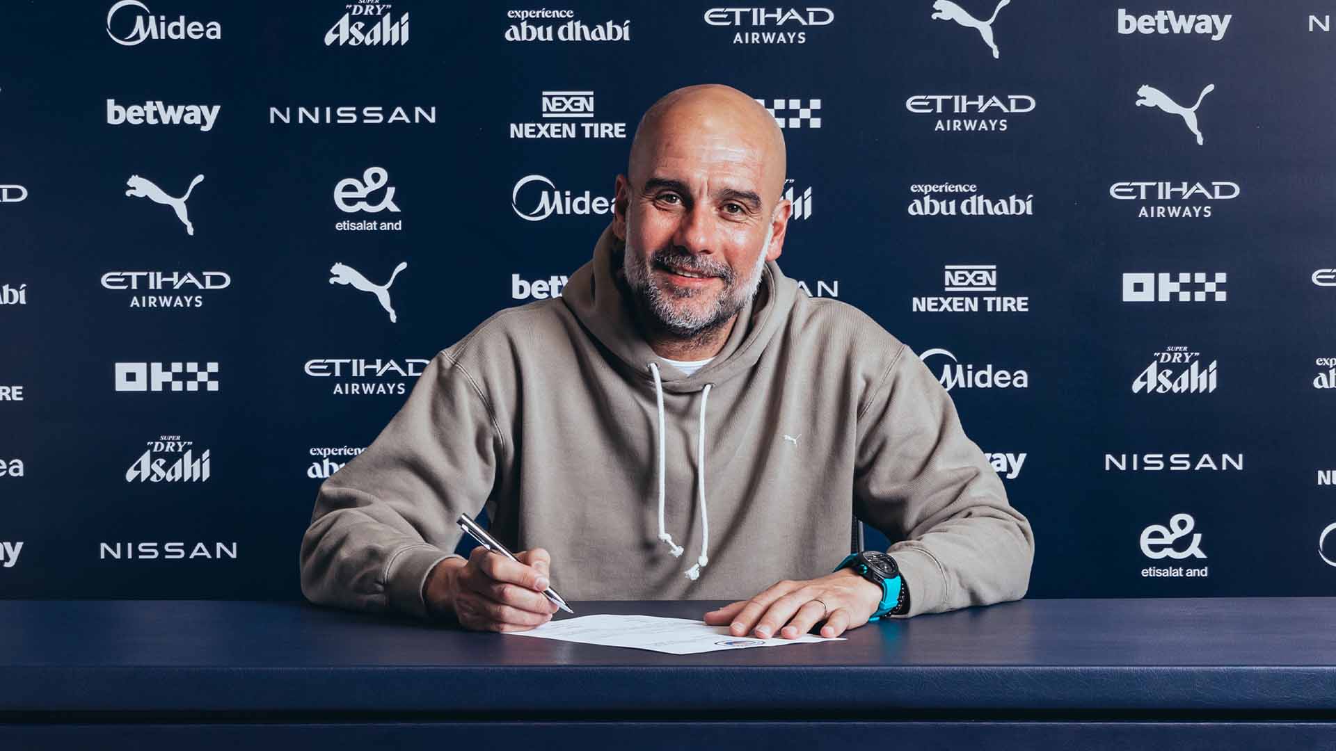 Pep Guardiola Resmi Perpanjang Kontrak dengan Manchester City